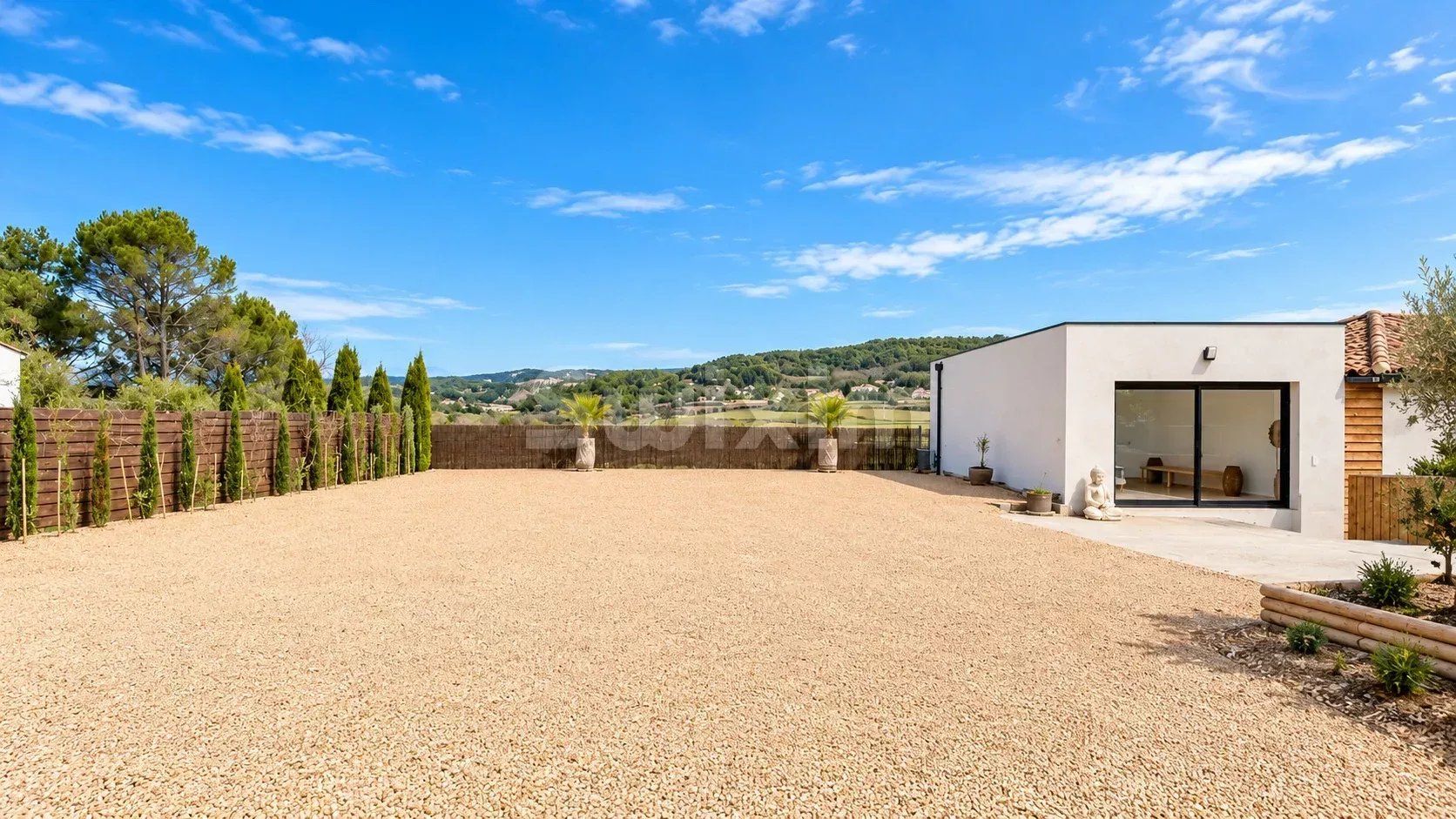 villa 8 Rooms for sale on Goudargues (30630)