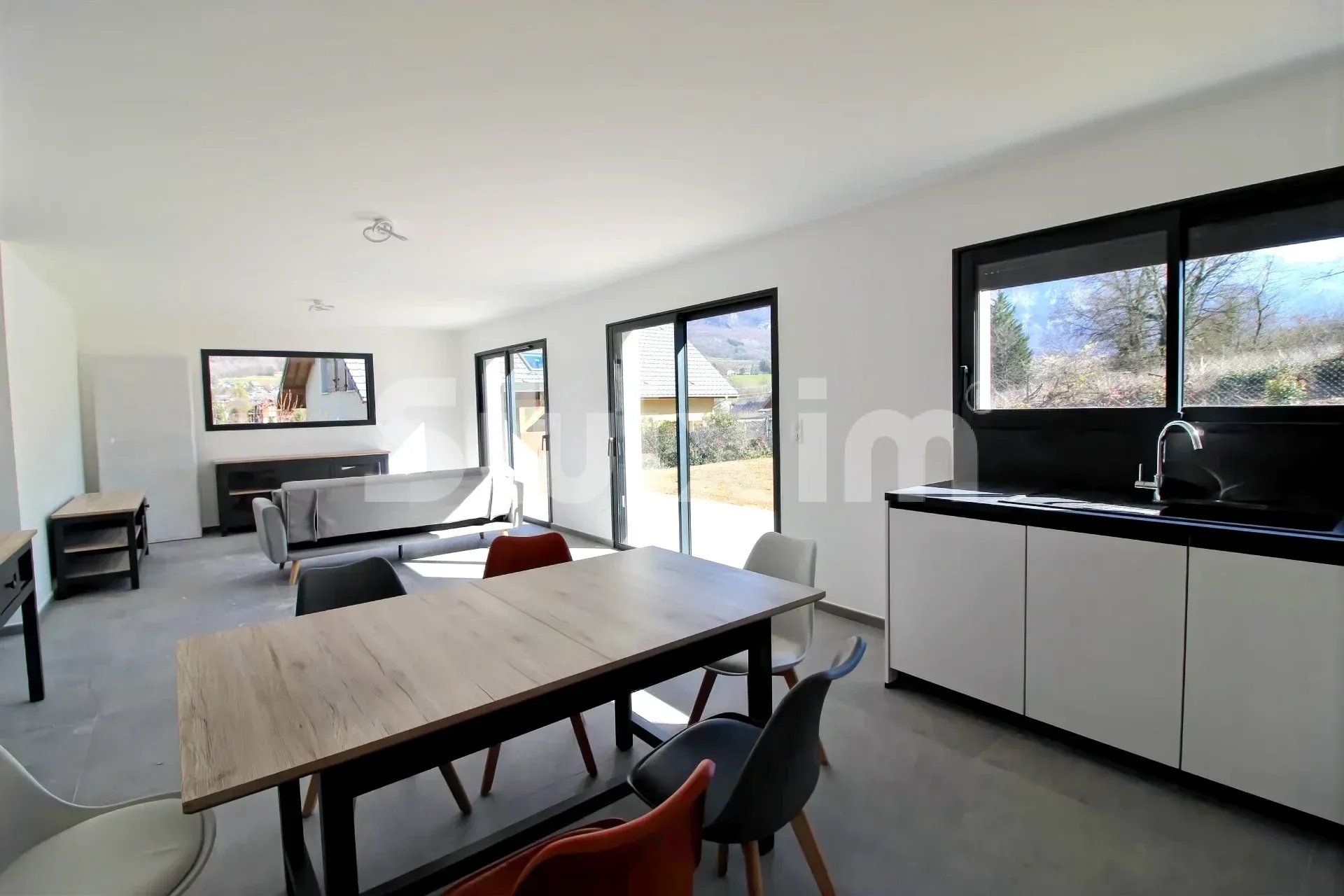 Maison 5 pièces 122 m² · à Mouxy · 122 m² · 630 000 €