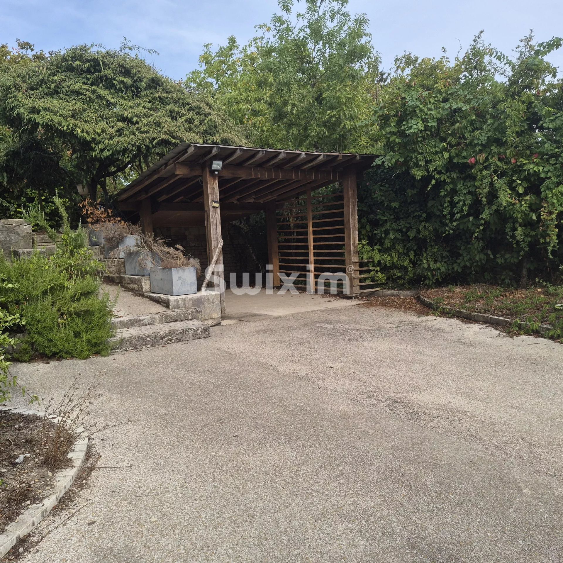 house for sale on Noyers (89310)