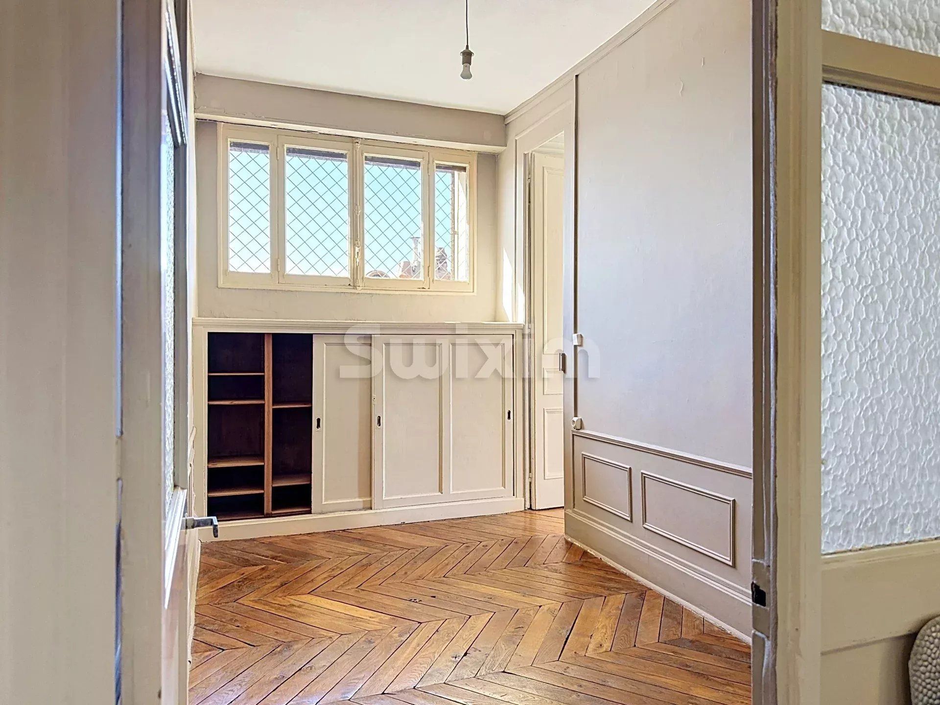 apartment 4 Rooms for sale on Lyon 1er (69001)