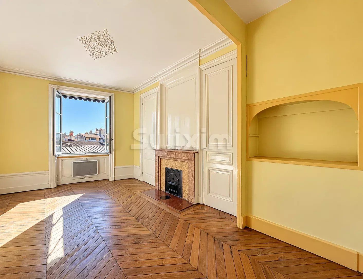apartment 4 Rooms for sale on Lyon 1er (69001)