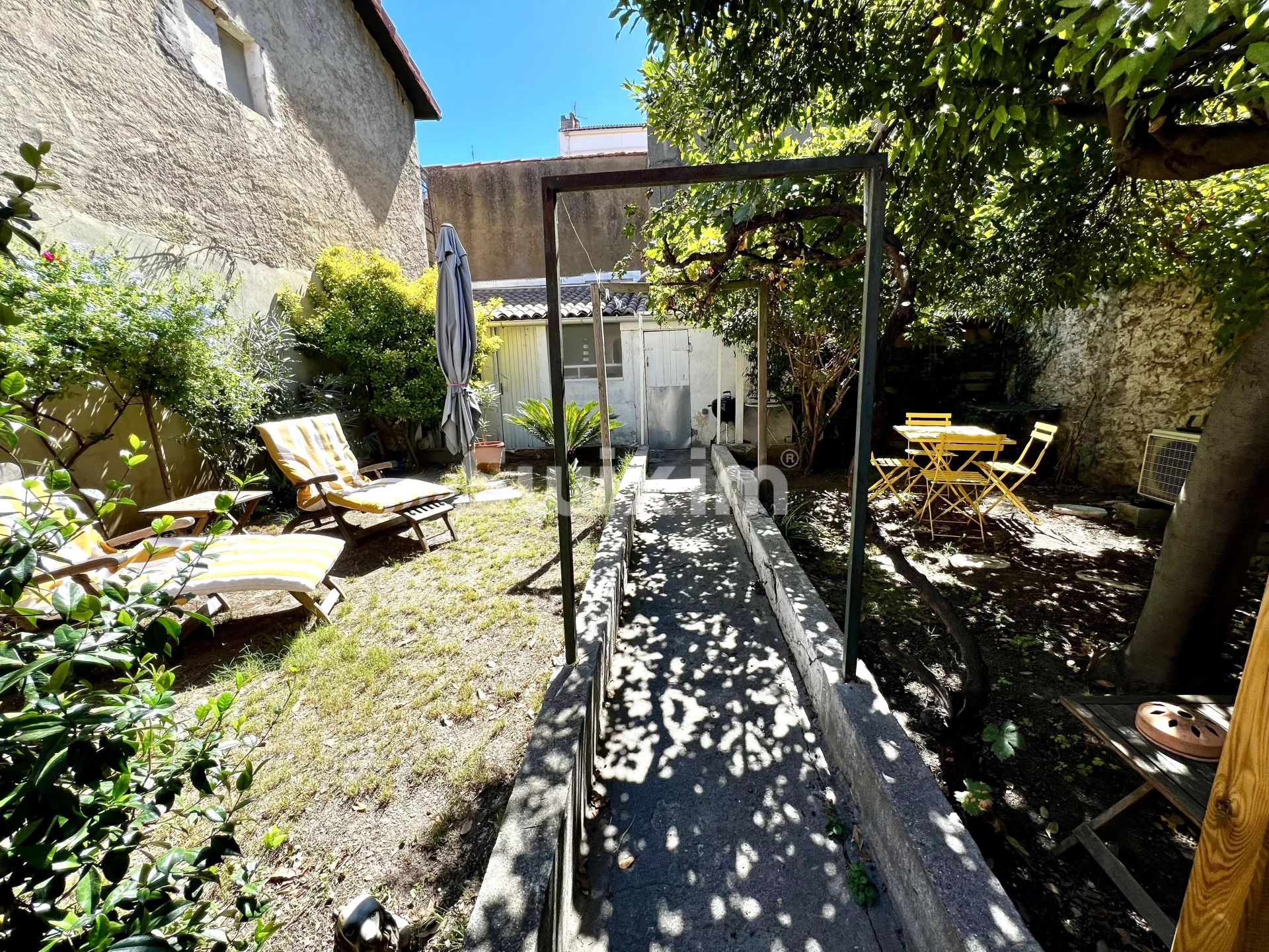 townhouse 4 Rooms for sale on Sète (34200)