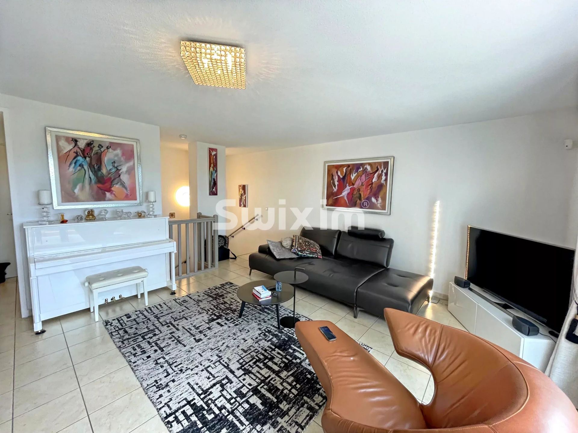 house 6 Rooms for sale on Sainte-Maxime (83120)