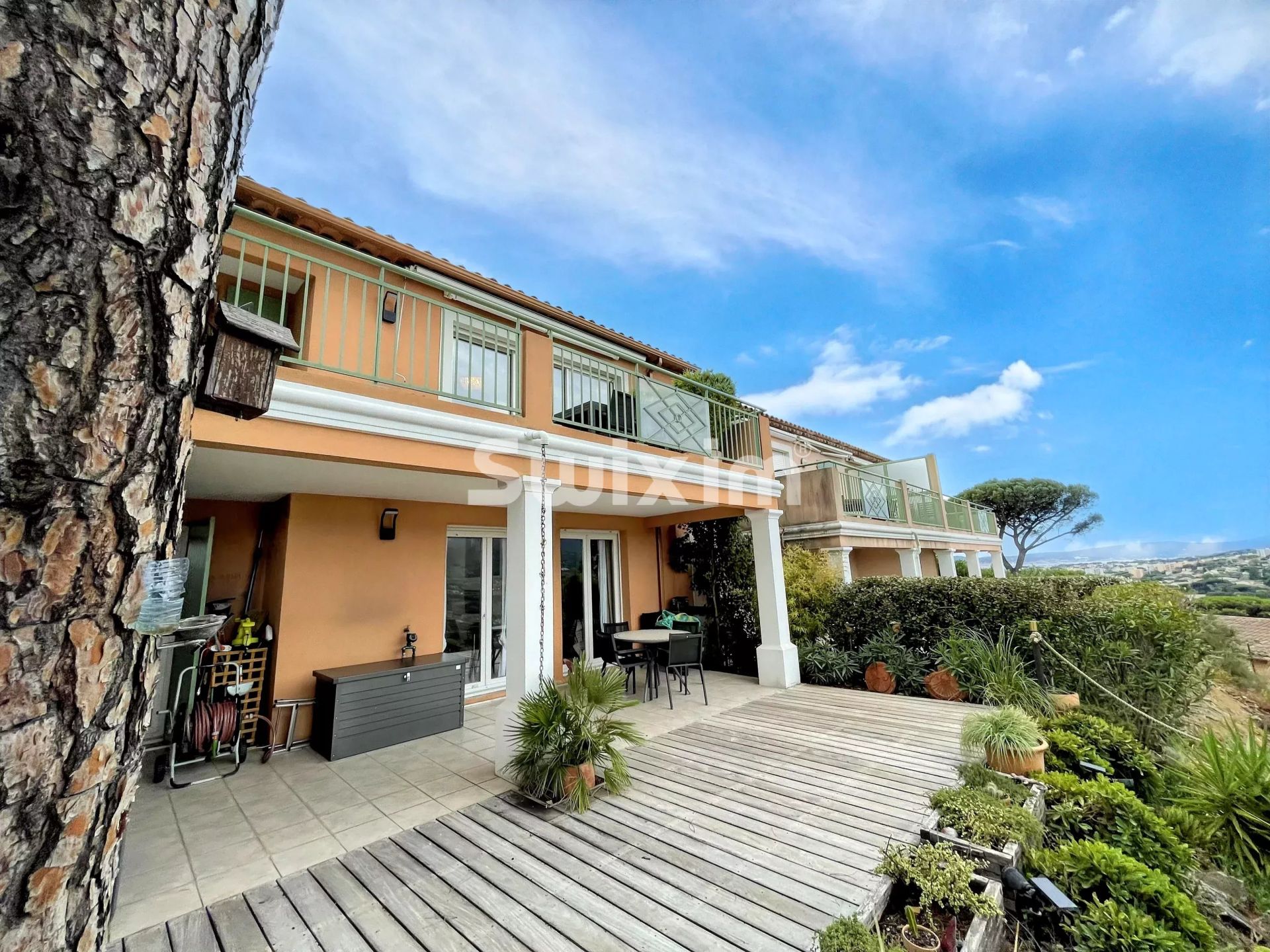 house 6 Rooms for sale on Sainte-Maxime (83120)