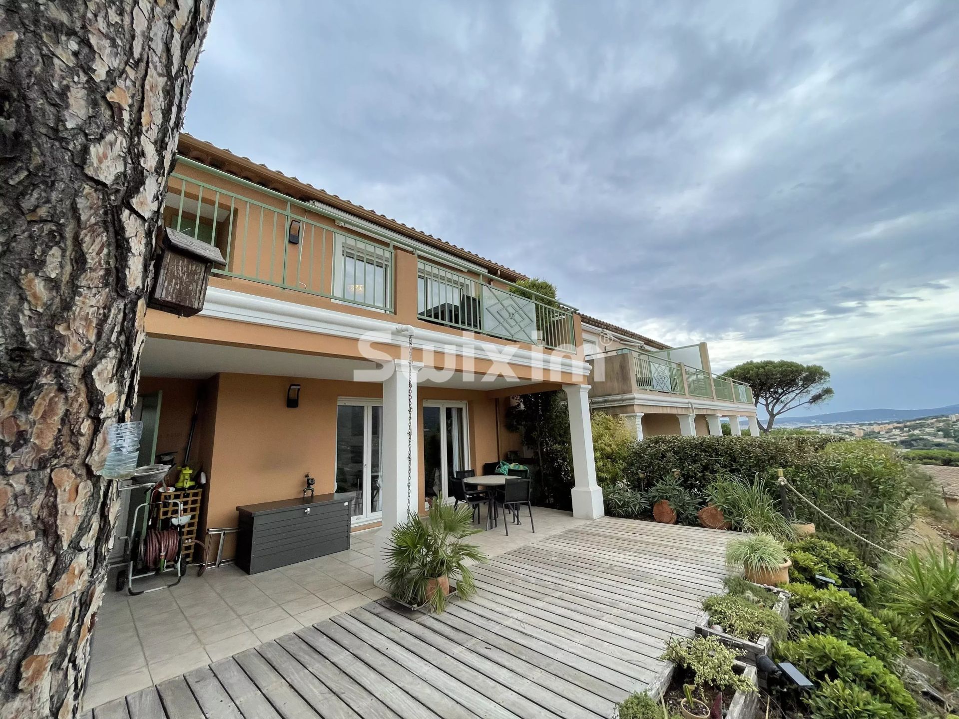 house 6 Rooms for sale on Sainte-Maxime (83120)