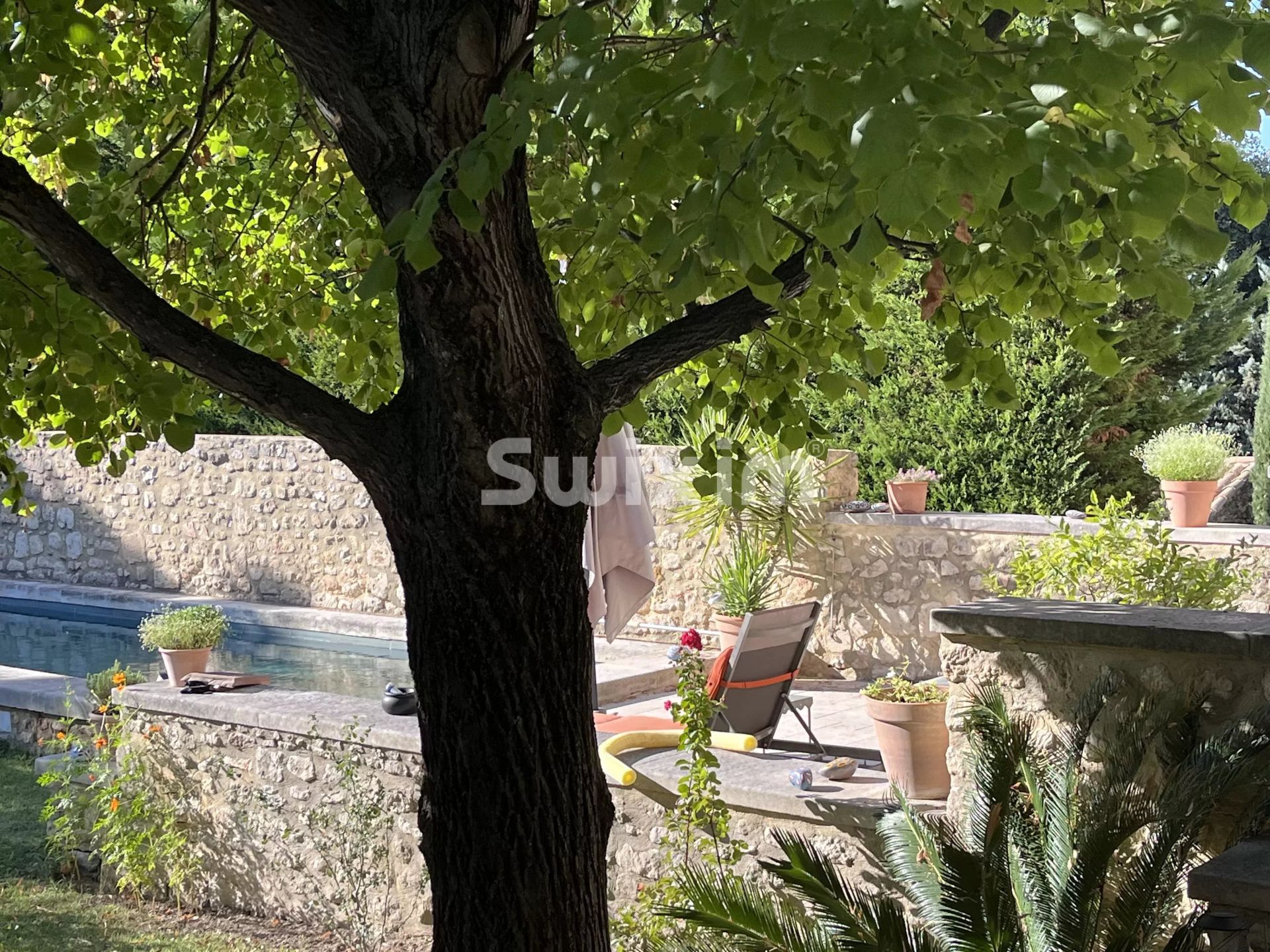 house 8 Rooms for sale on Saint-Paul-Trois-Châteaux (26130)