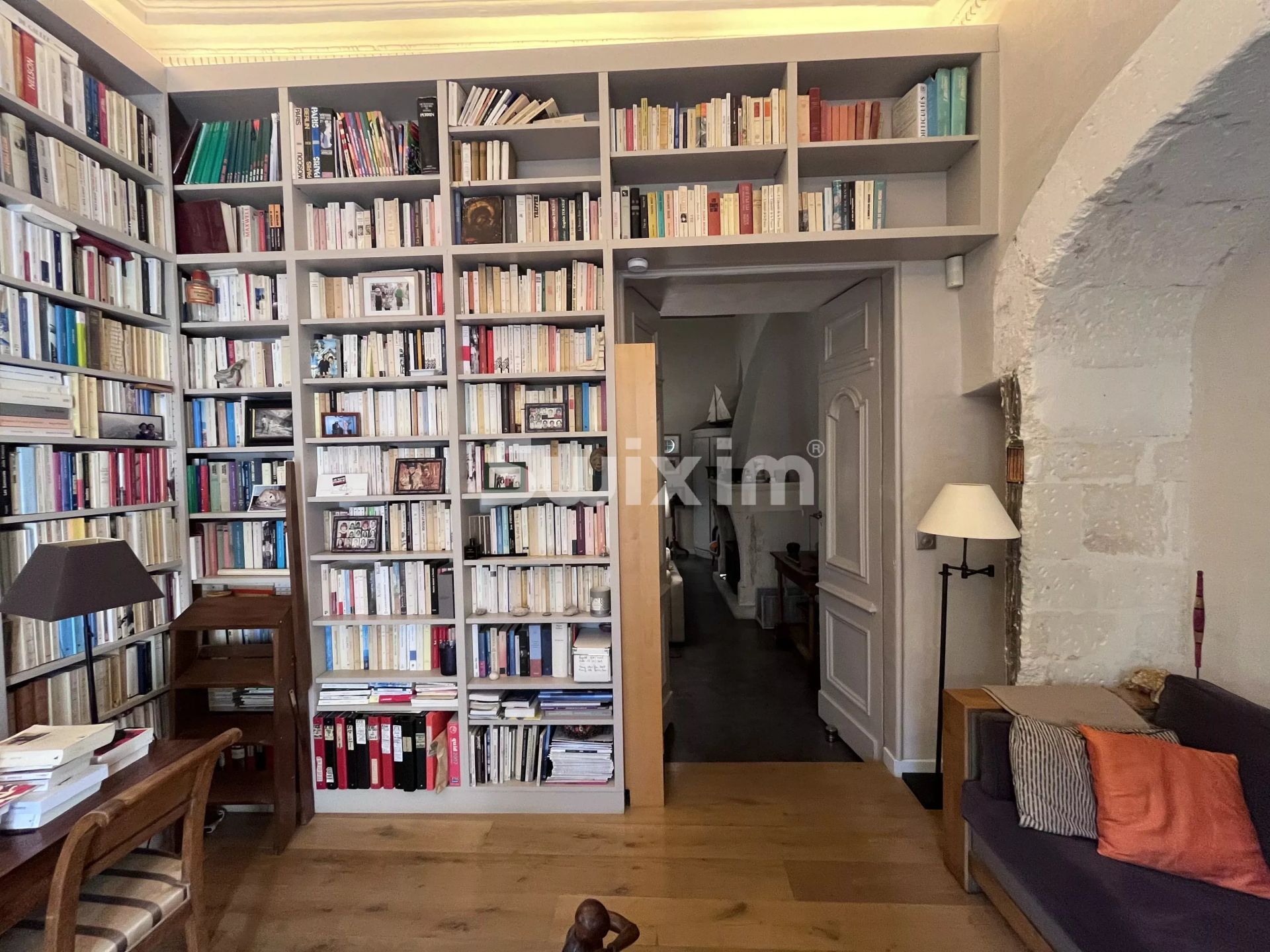 house 8 Rooms for sale on Saint-Paul-Trois-Châteaux (26130)