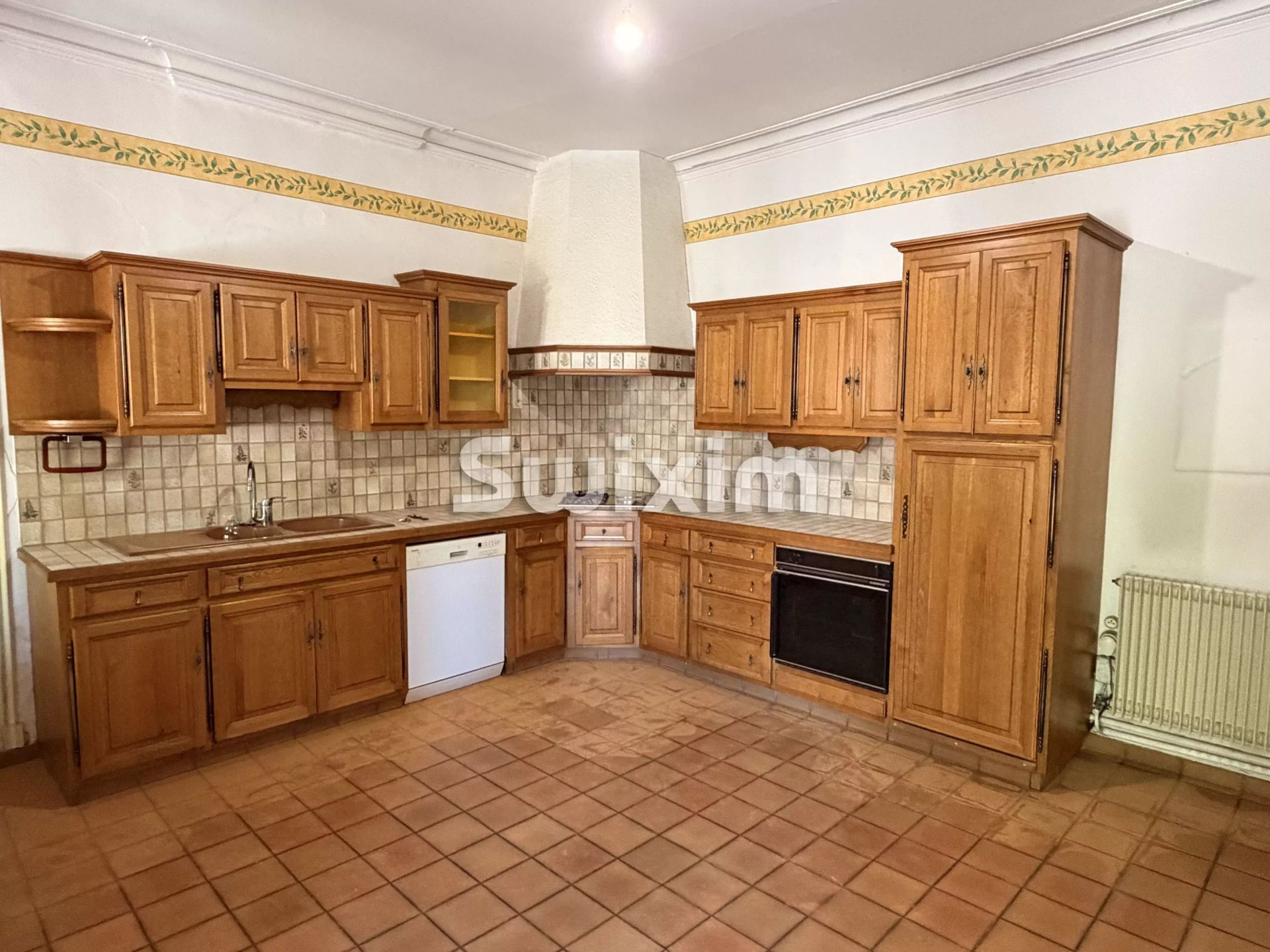 apartment 7 Rooms for sale on Piolenc (84420)