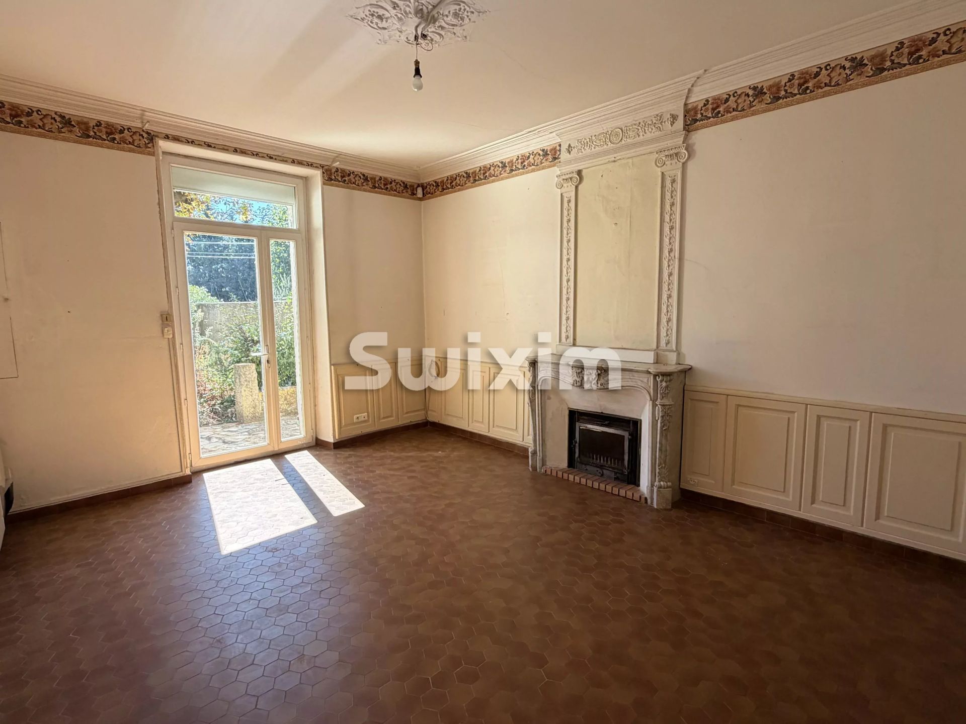 apartment 7 Rooms for sale on Piolenc (84420)
