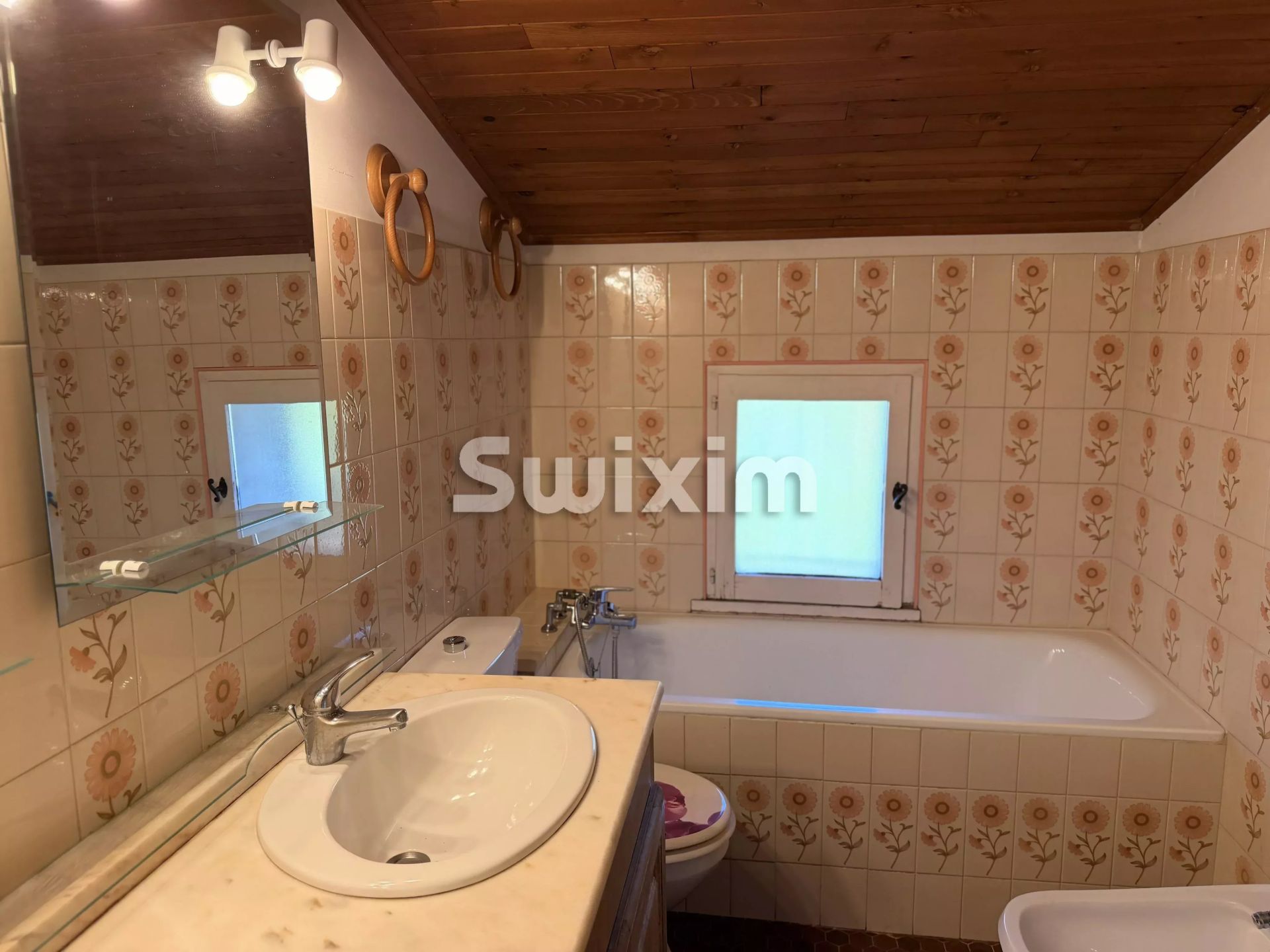 apartment 7 Rooms for sale on Piolenc (84420)