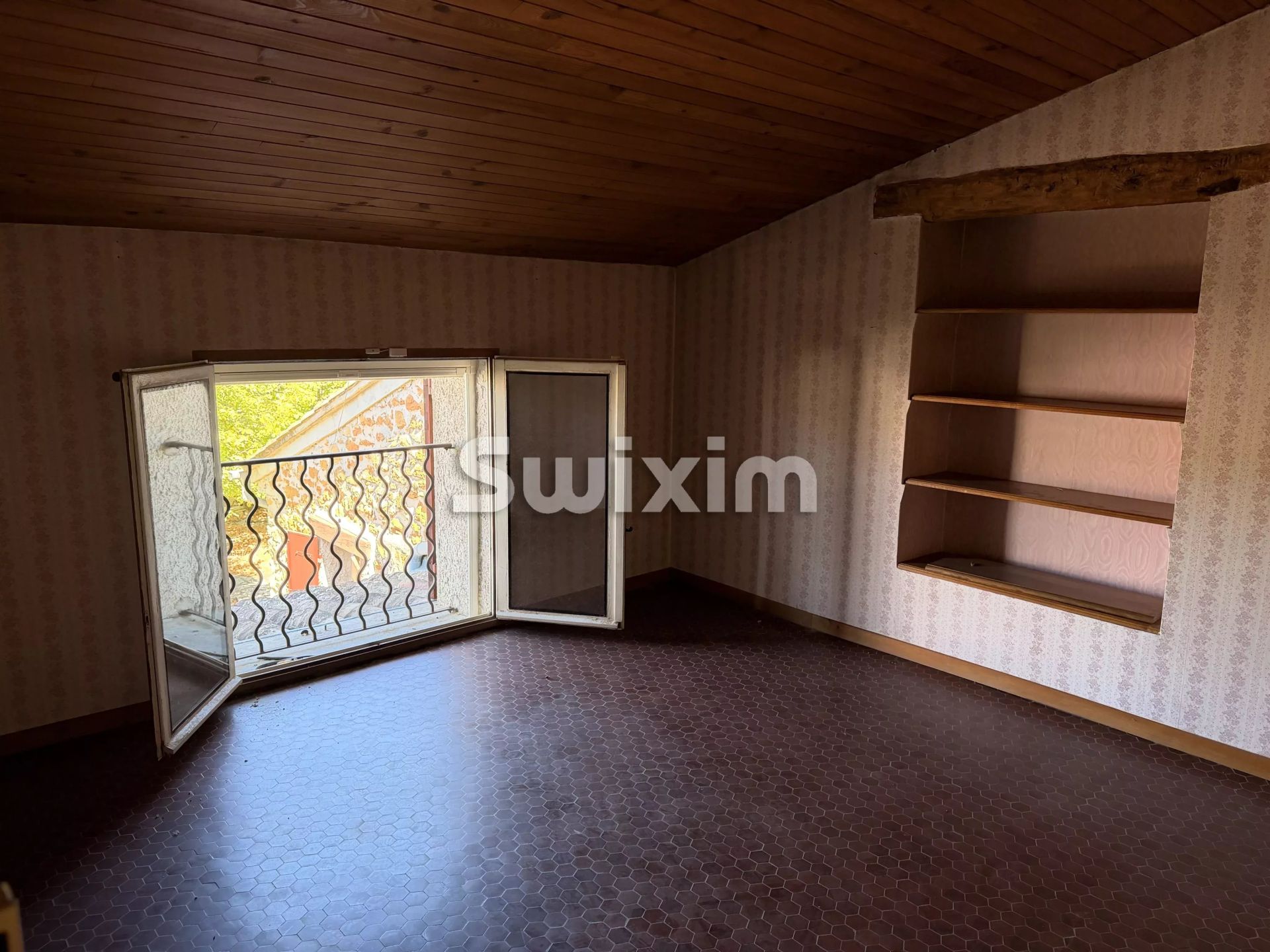 apartment 7 Rooms for sale on Piolenc (84420)
