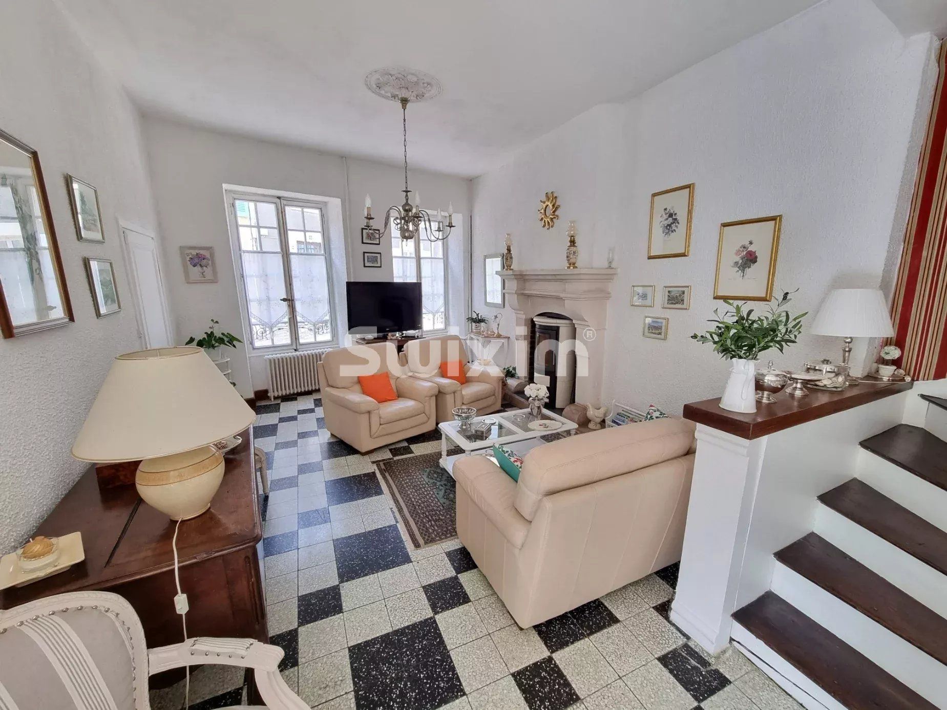 casa 8 Quartos para venda sobre Varzy (58210)
