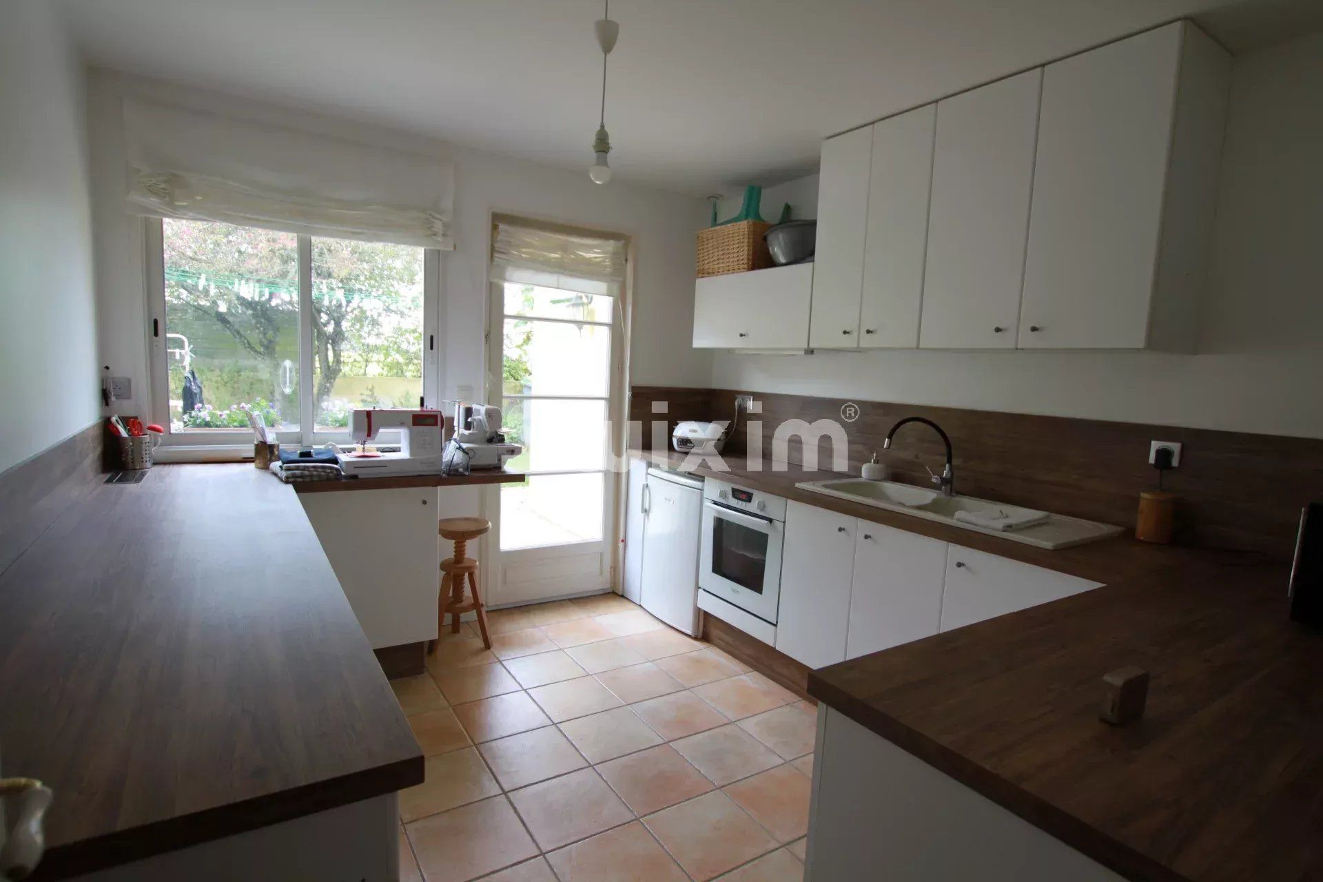 propriedade 9 Quartos para venda sobre Saint-Cyr-sur-le-Rhône (69560)
