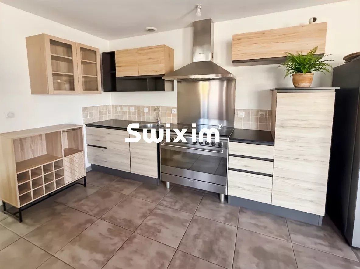 casa 5 Quartos para venda sobre Montélimar (26200)