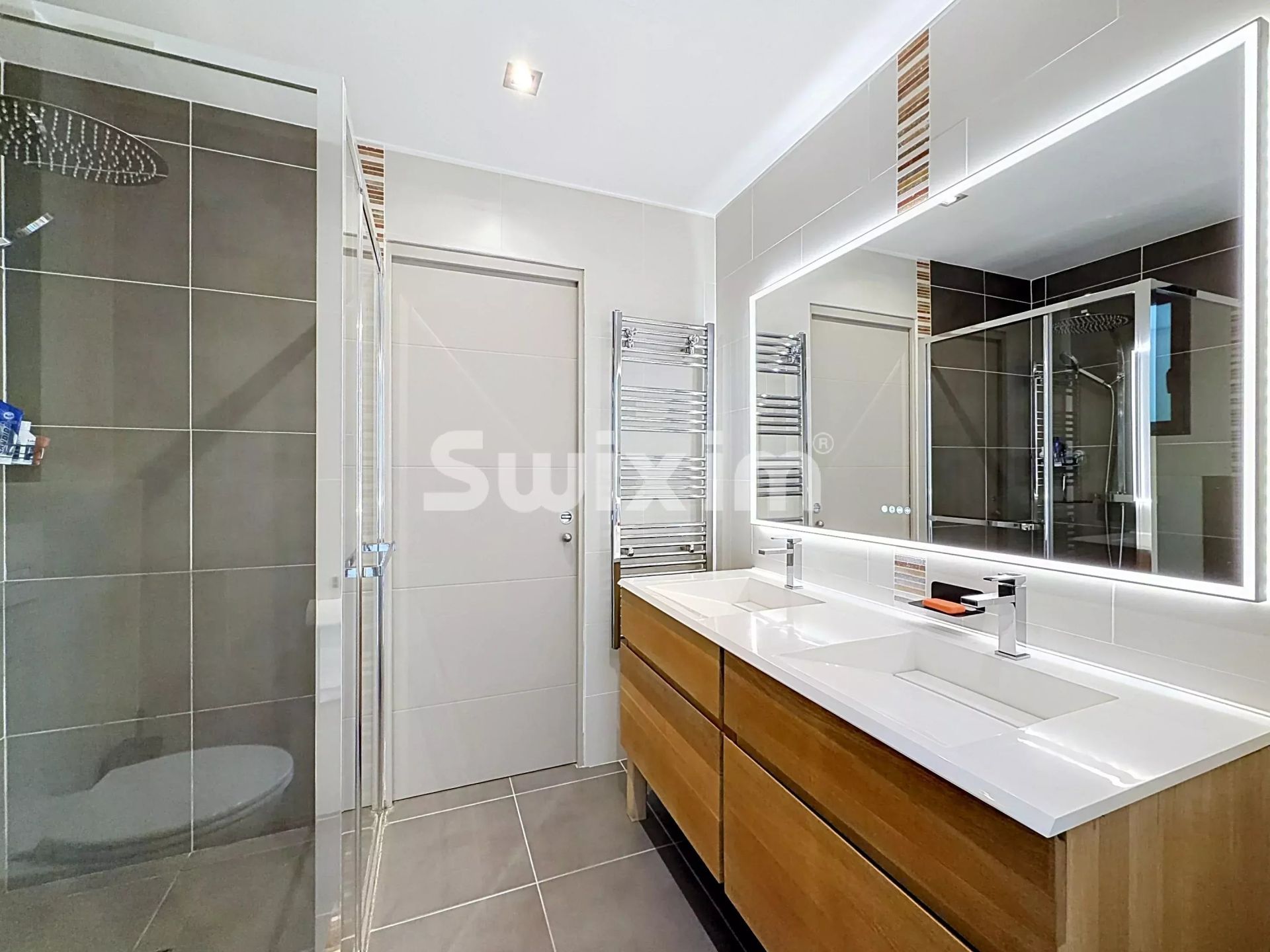 casa 6 Quartos para venda sobre Prévessin-Moëns (01280)