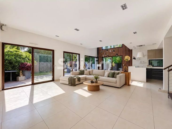 Venda Casa Prévessin-Moëns 6&nbsp;Quartos 190&nbsp;m²