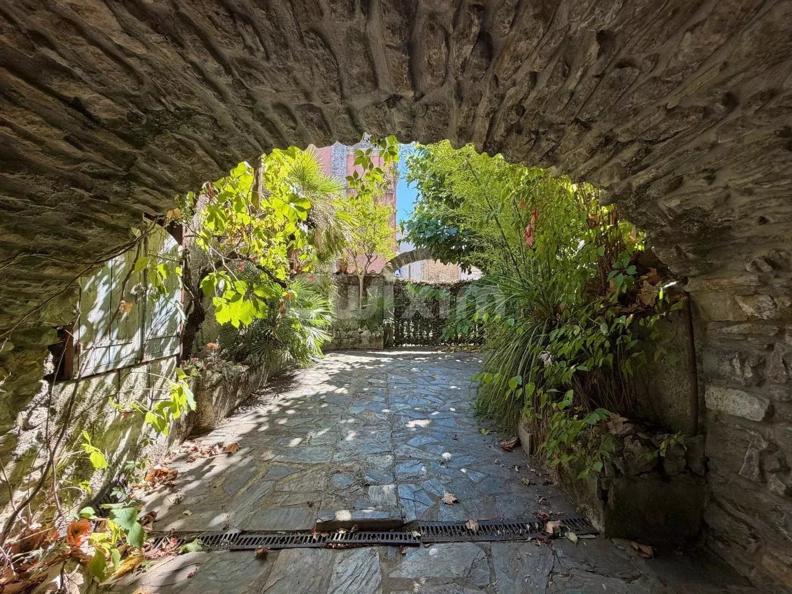 house 6 Rooms for sale on Saint-Christol-les-Alès (30380)