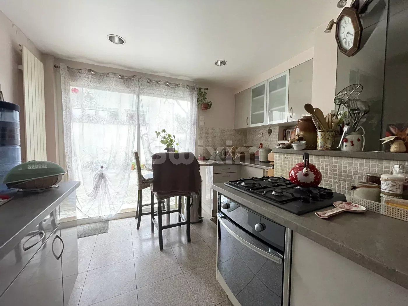 house 6 Rooms for sale on Fontenay-sous-Bois (94120)
