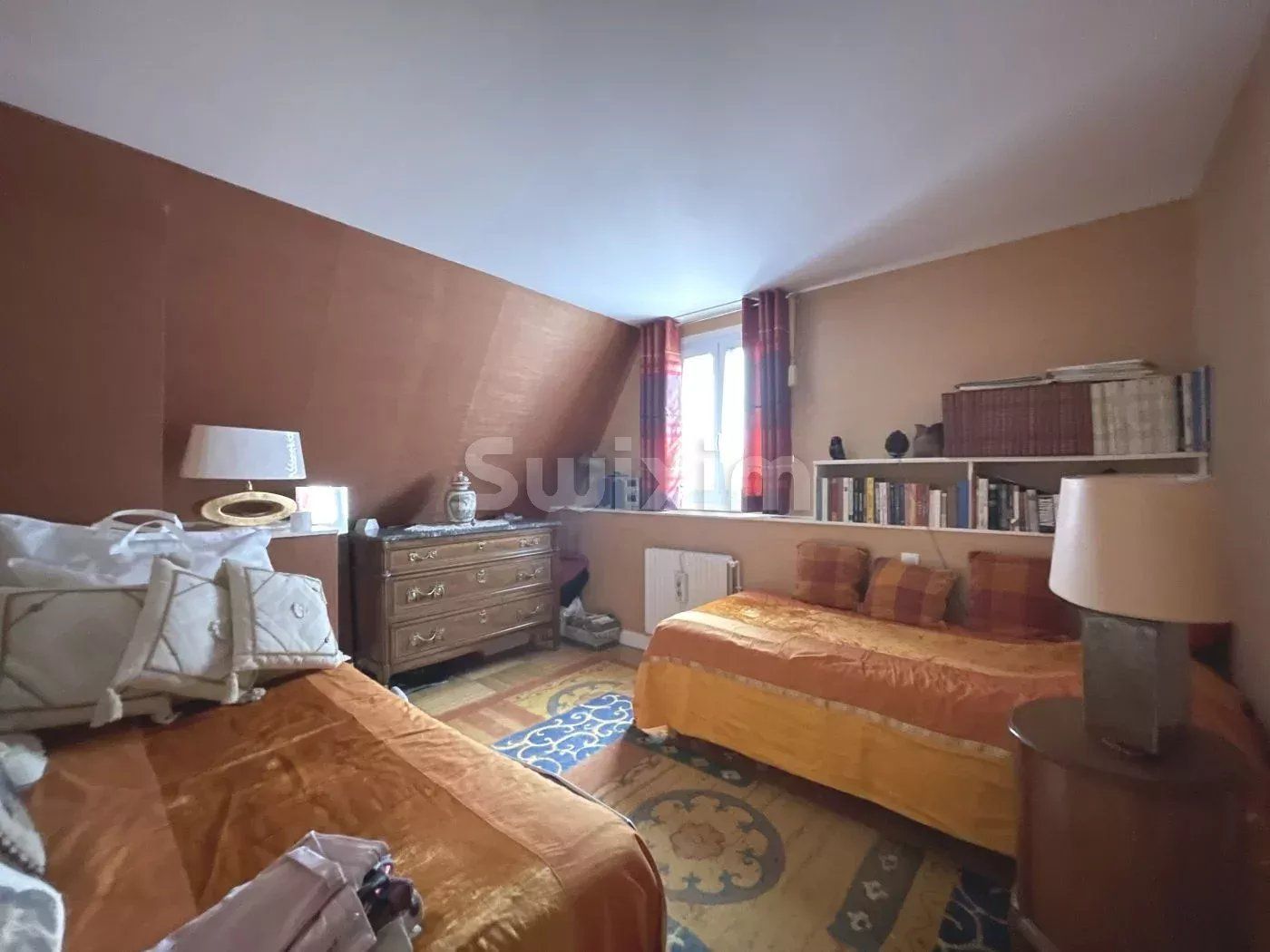 house 6 Rooms for sale on Fontenay-sous-Bois (94120)