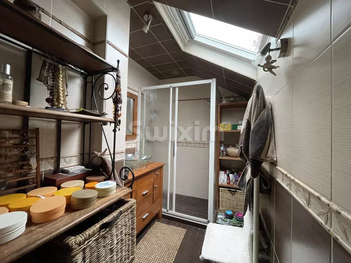 house 6 Rooms for sale on Fontenay-sous-Bois (94120)