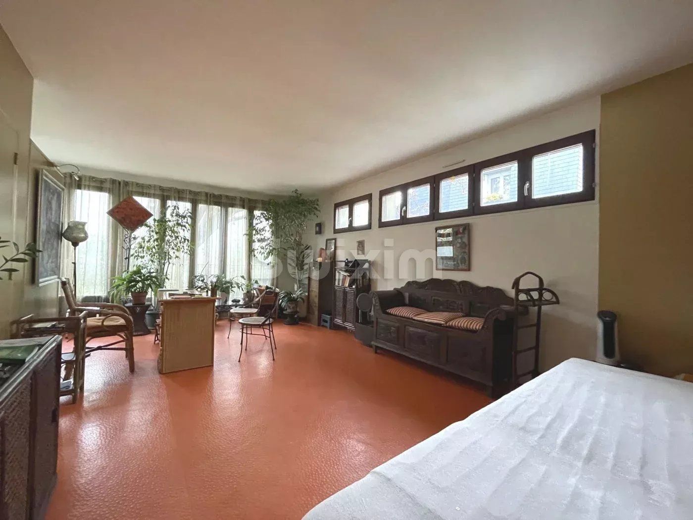 house 6 Rooms for sale on Fontenay-sous-Bois (94120)