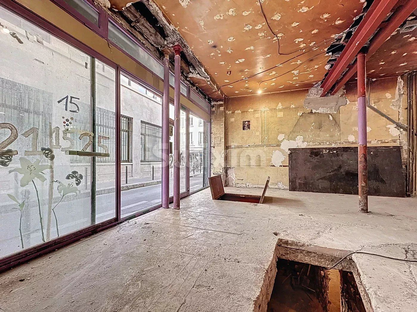 locale de actividad 4 Salas en venta en Paris 11ème (75011)