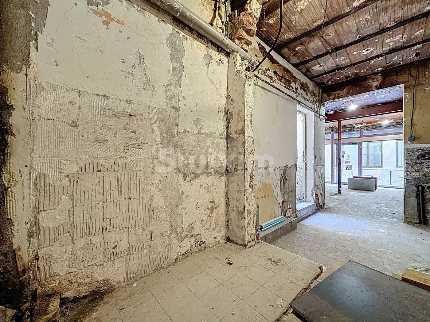 locale de actividad 4 Salas en venta en Paris 11ème (75011)