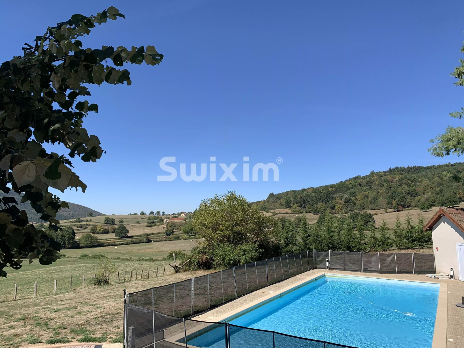 Maison 20 pièces 612 m² · à Marmagne · 612 m² · 980 000 €