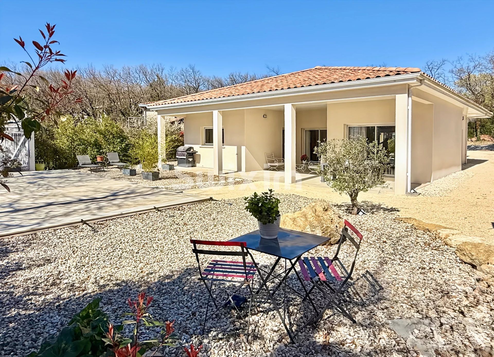 Vendita Casa Donzère 5&nbsp;Camere 145&nbsp;m²