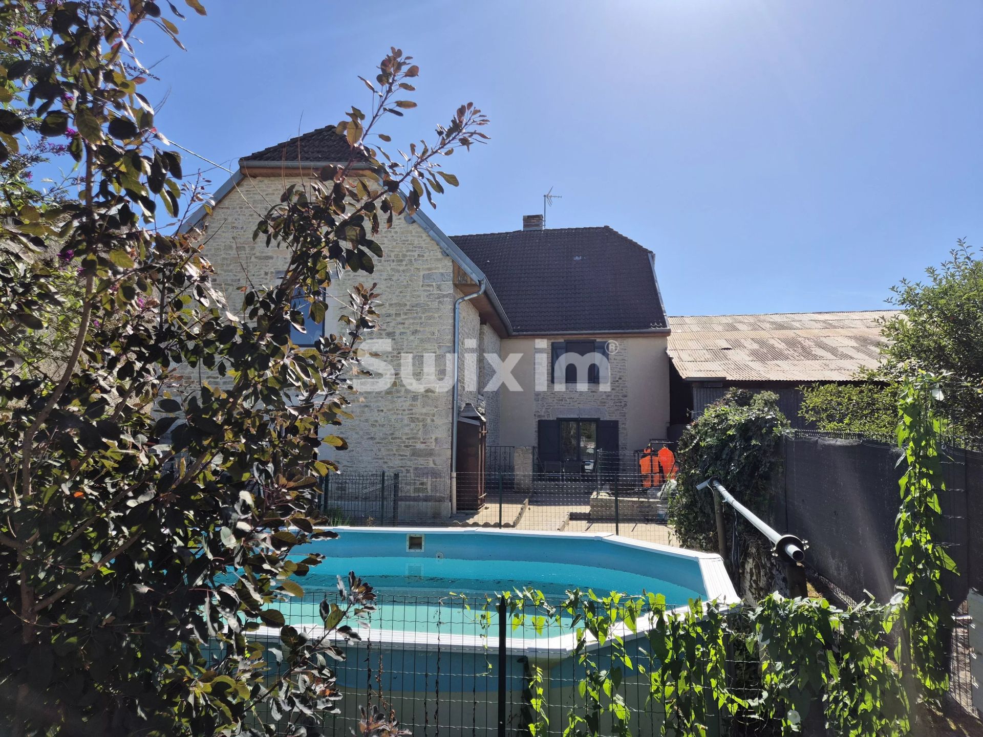 casa 7 Camere in vendita su Gy (70700)