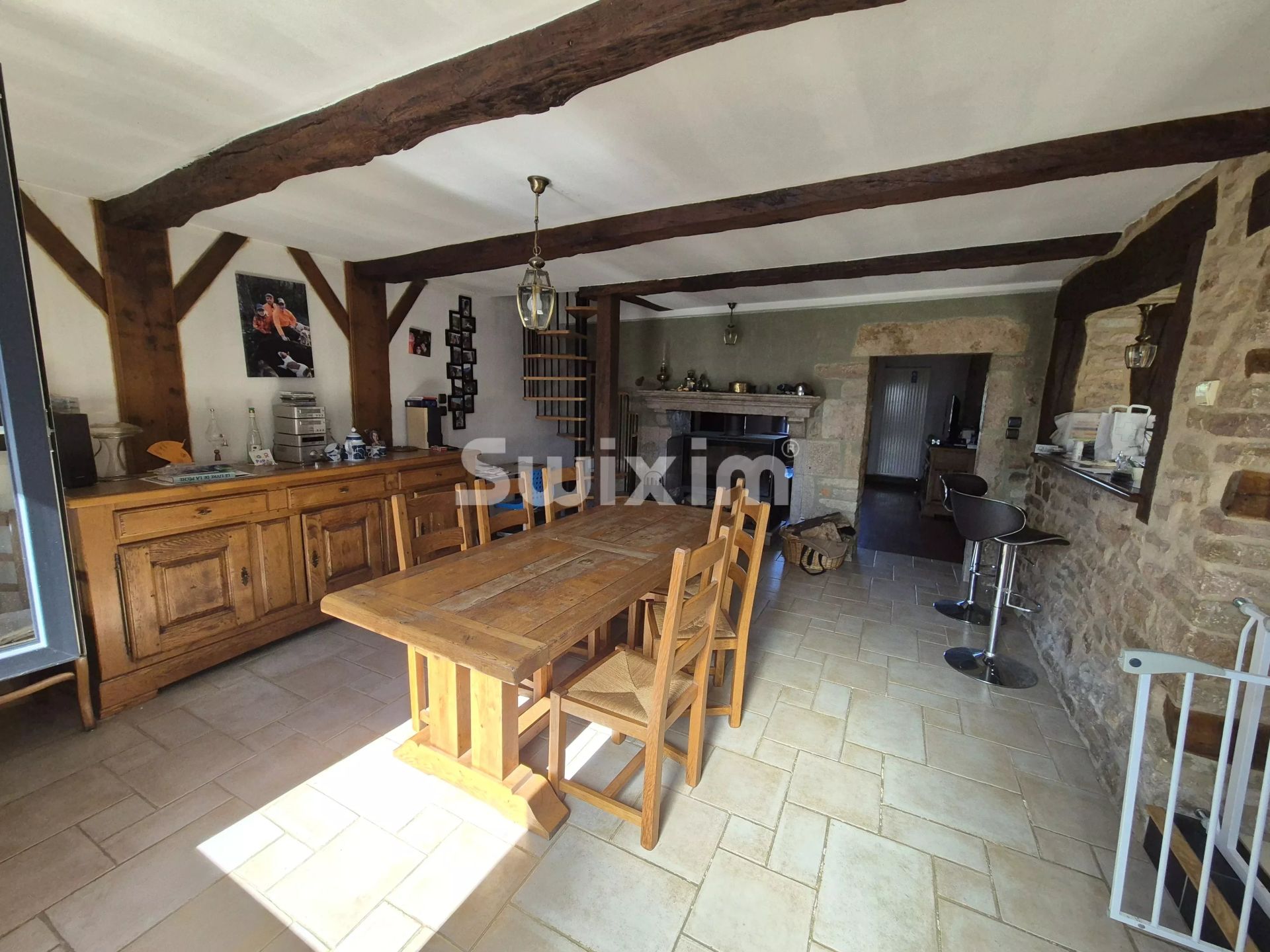casa 7 Camere in vendita su Gy (70700)
