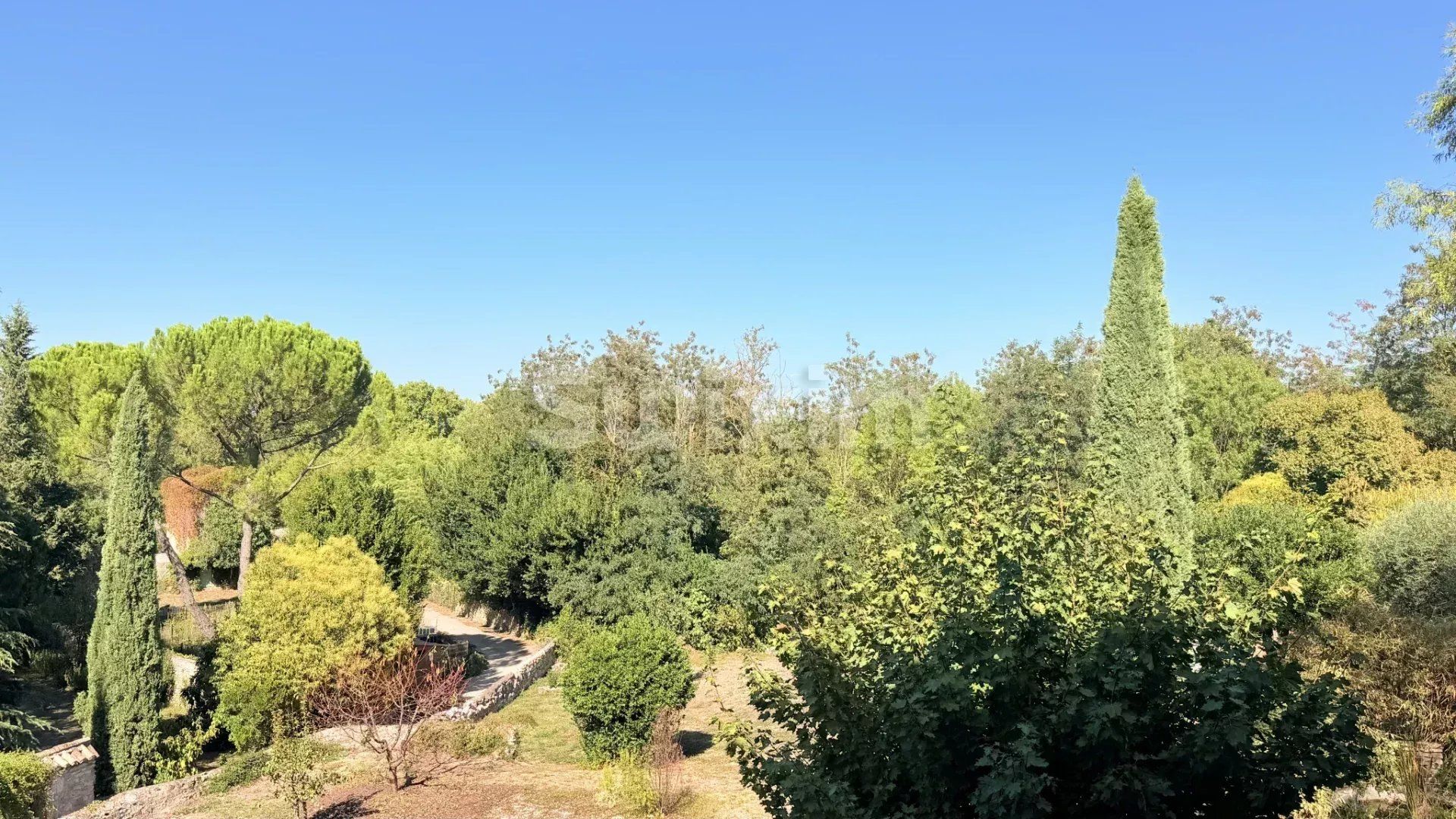 casa 4 Camere in vendita su Barjac (30430)
