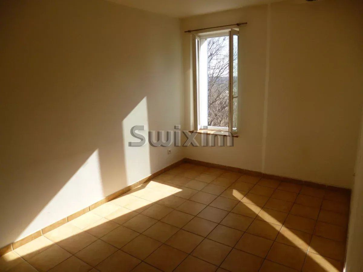 casa 3 Camere in affitto su Théziers (30390)