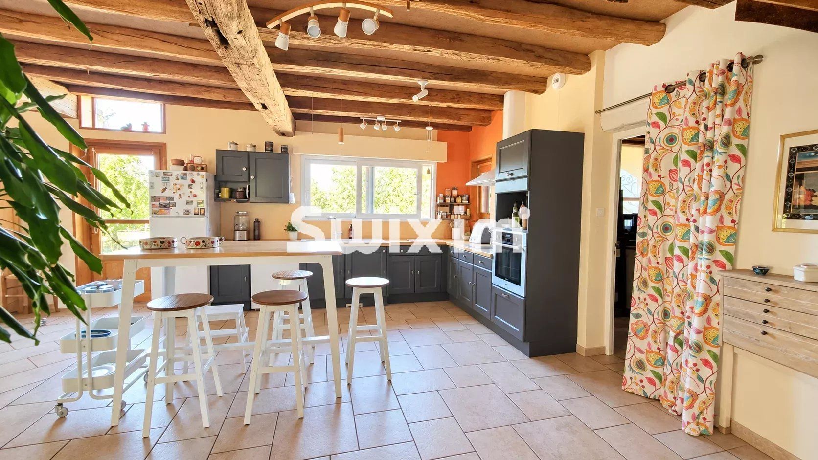casa 7 Camere in vendita su Louhans (71500)