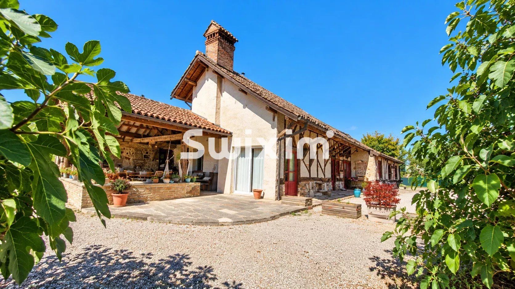 casa 7 Camere in vendita su Louhans (71500)