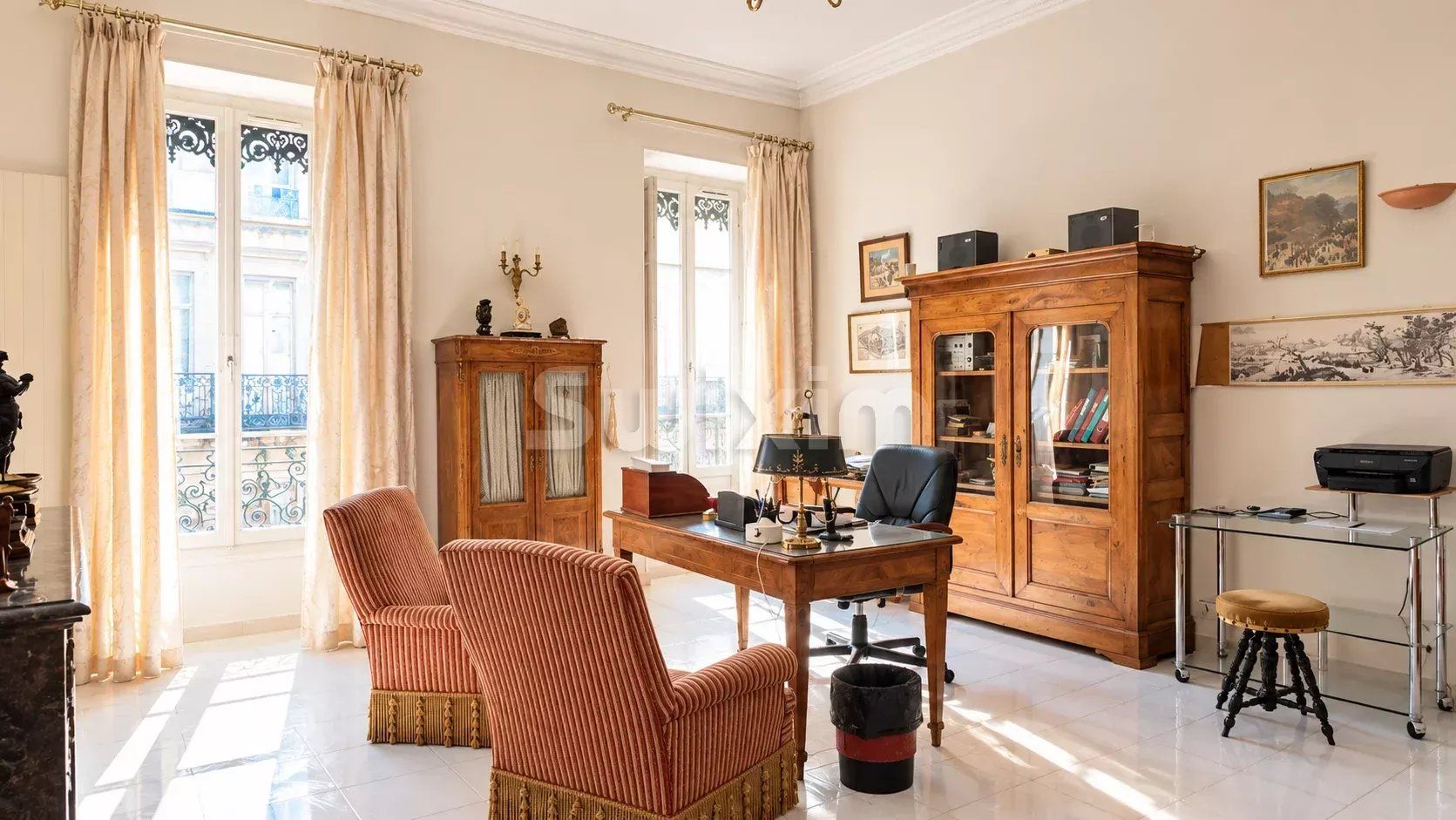 appartamento 5 Camere in vendita su Nîmes (30000)