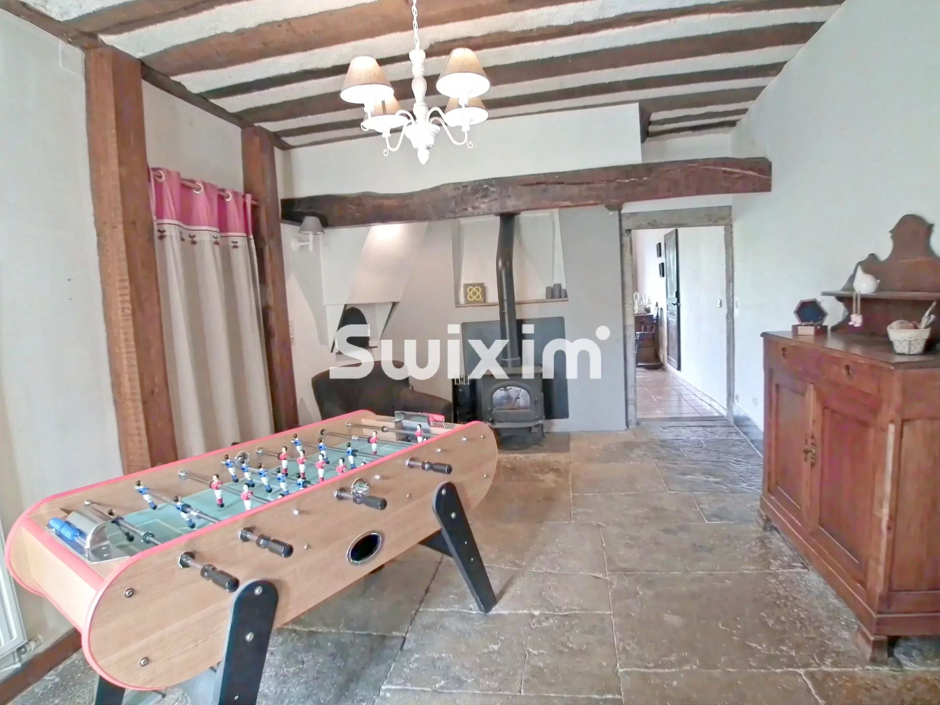 casa 8 Camere in vendita su Menétru-le-Vignoble (39210)