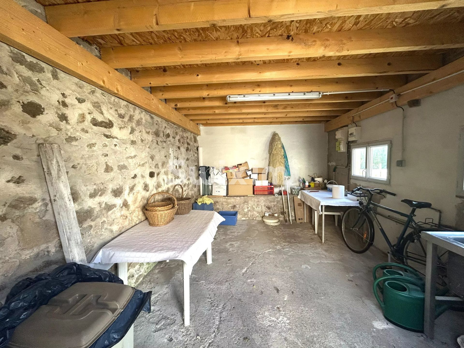 casa 5 Camere in vendita su Domecy-sur-Cure (89450)