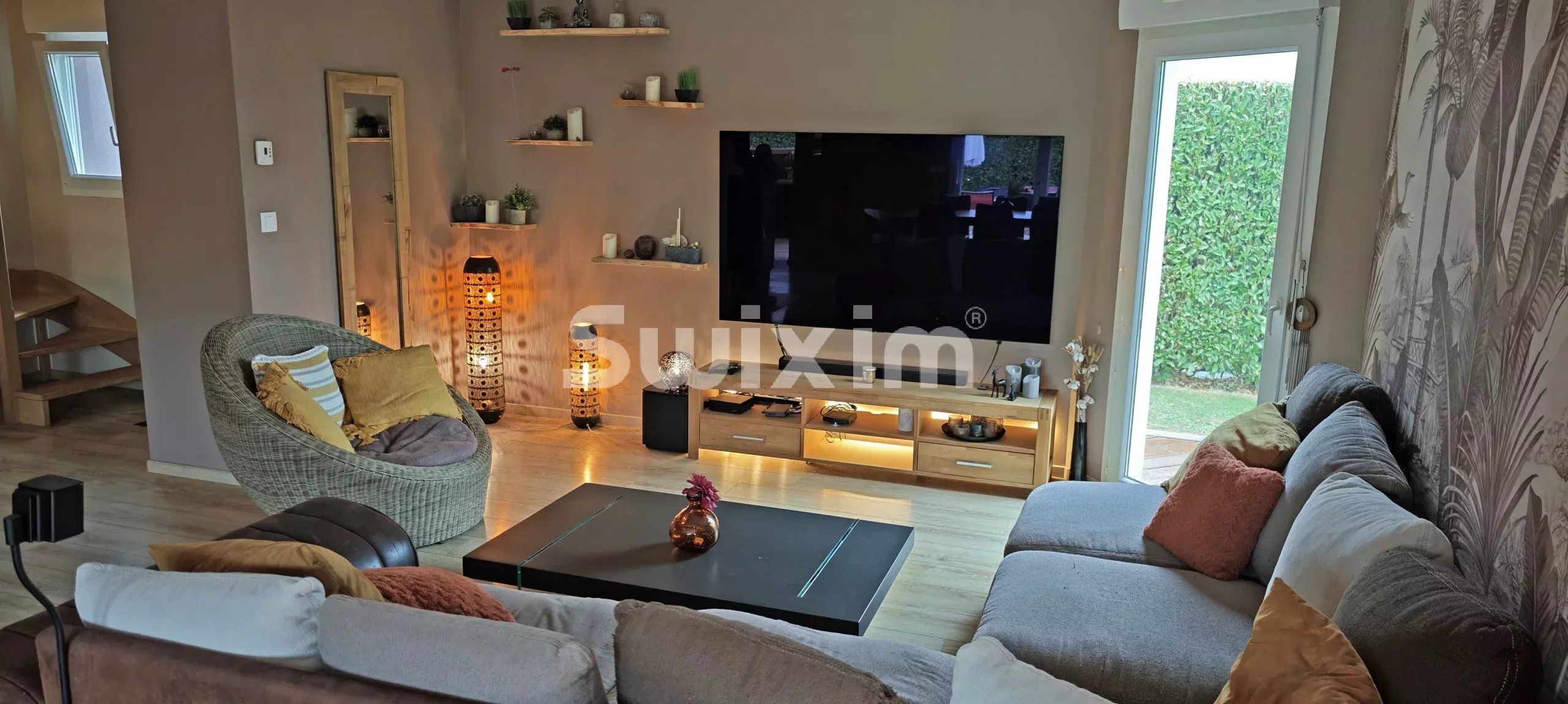casa 6 Salas en venta en Franois (25770)