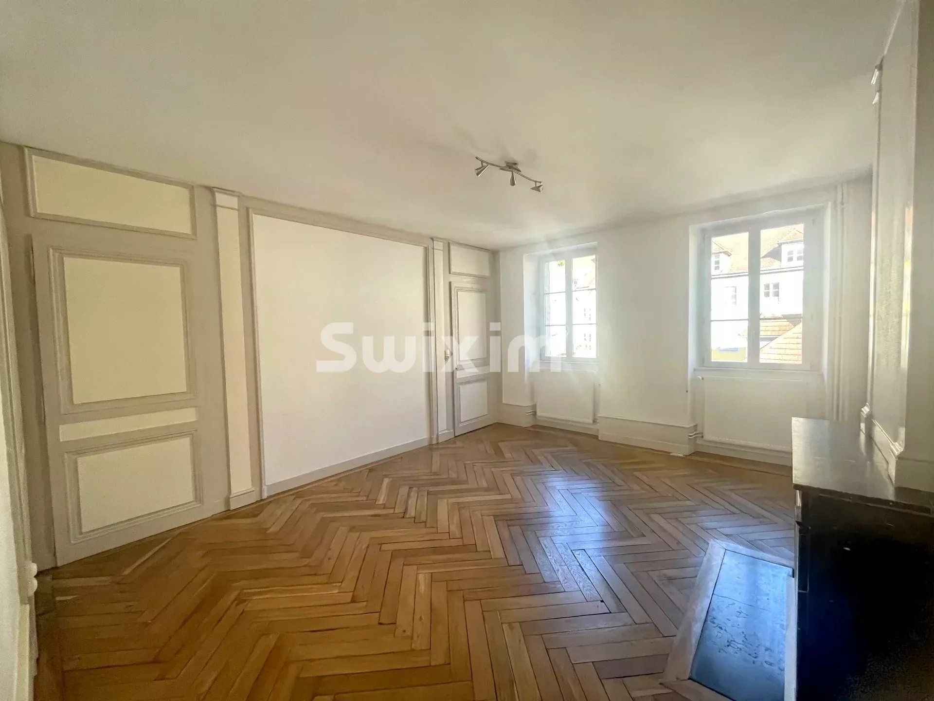 apartamento 5 Quartos para aluguer sobre Salins-les-Bains (39110)