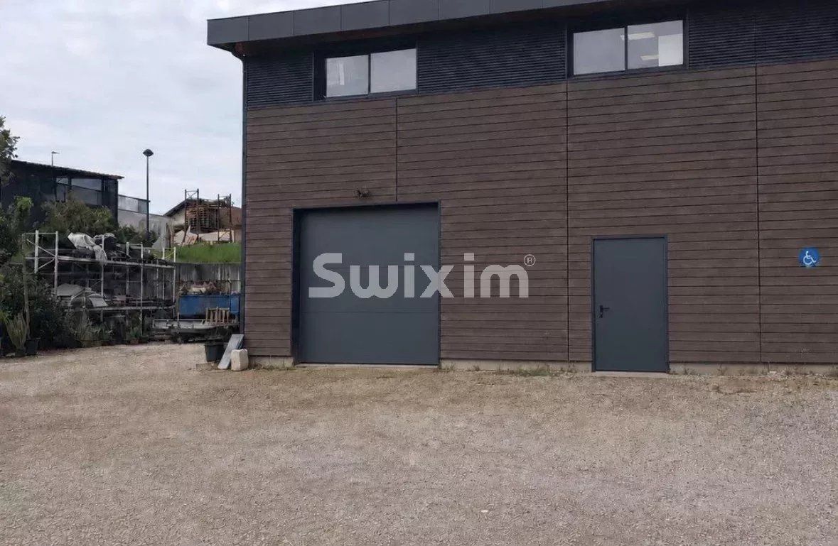 commercial local for rent on La Balme-de-Sillingy (74330)