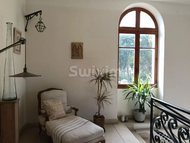 Verkauf Anwesen Uzès 16&nbsp;Zimmer 450&nbsp;m²