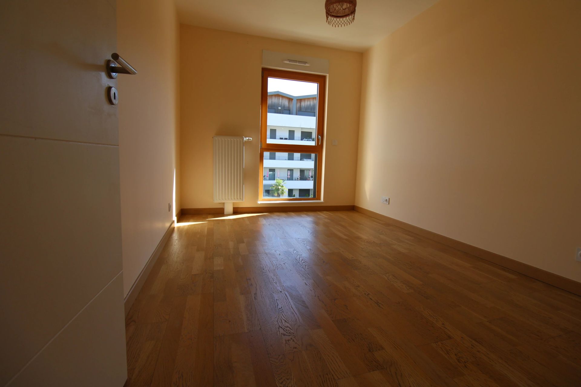 apartamento 4 Quartos para aluguer sobre Aix-les-Bains (73100)