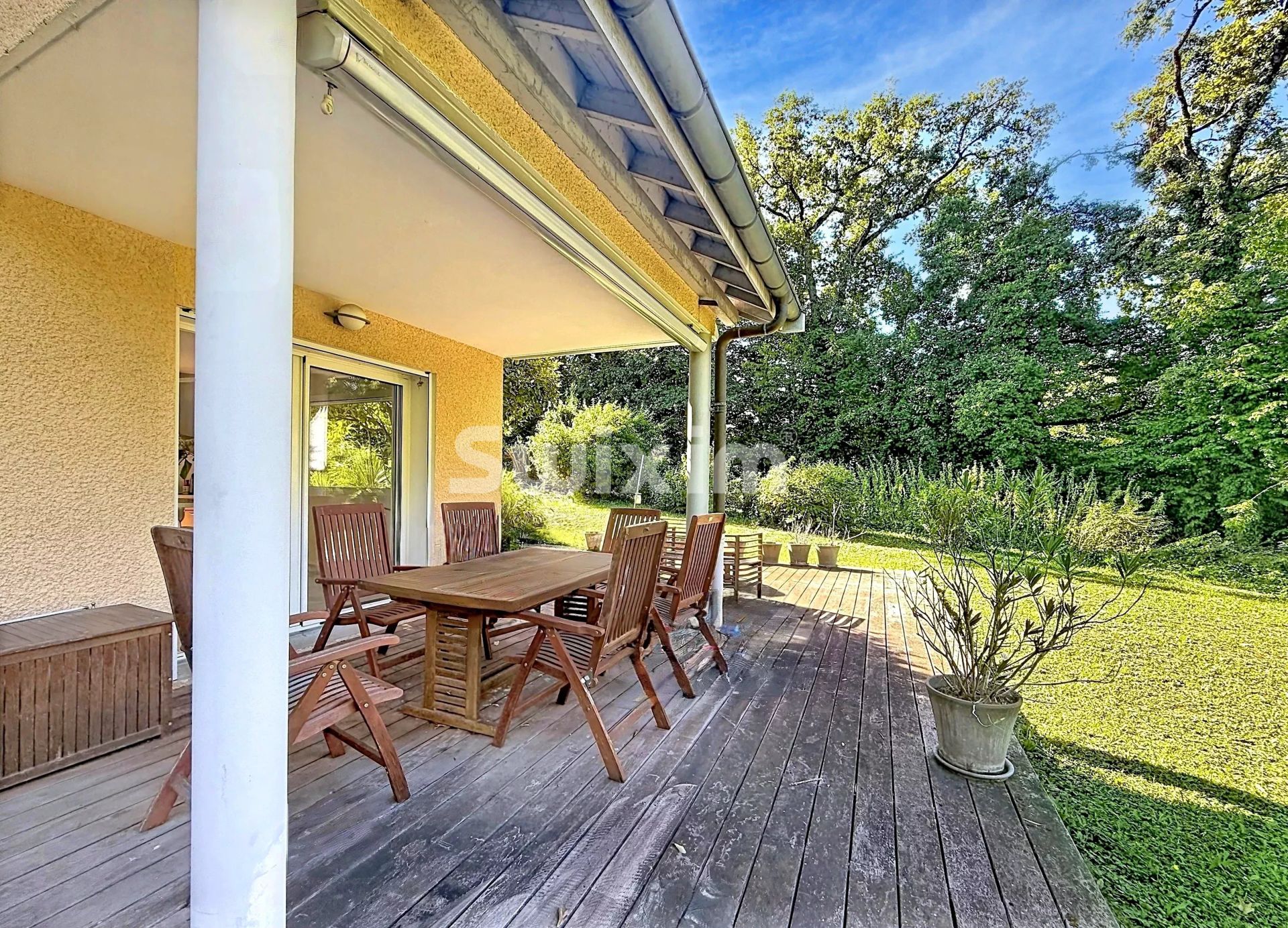 house 6 Rooms for sale on Messery (74140)