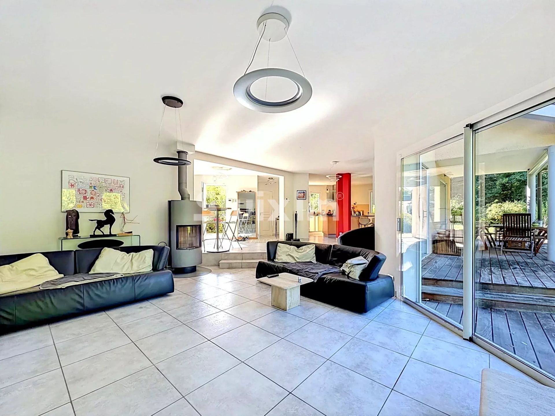 house 6 Rooms for sale on Messery (74140)