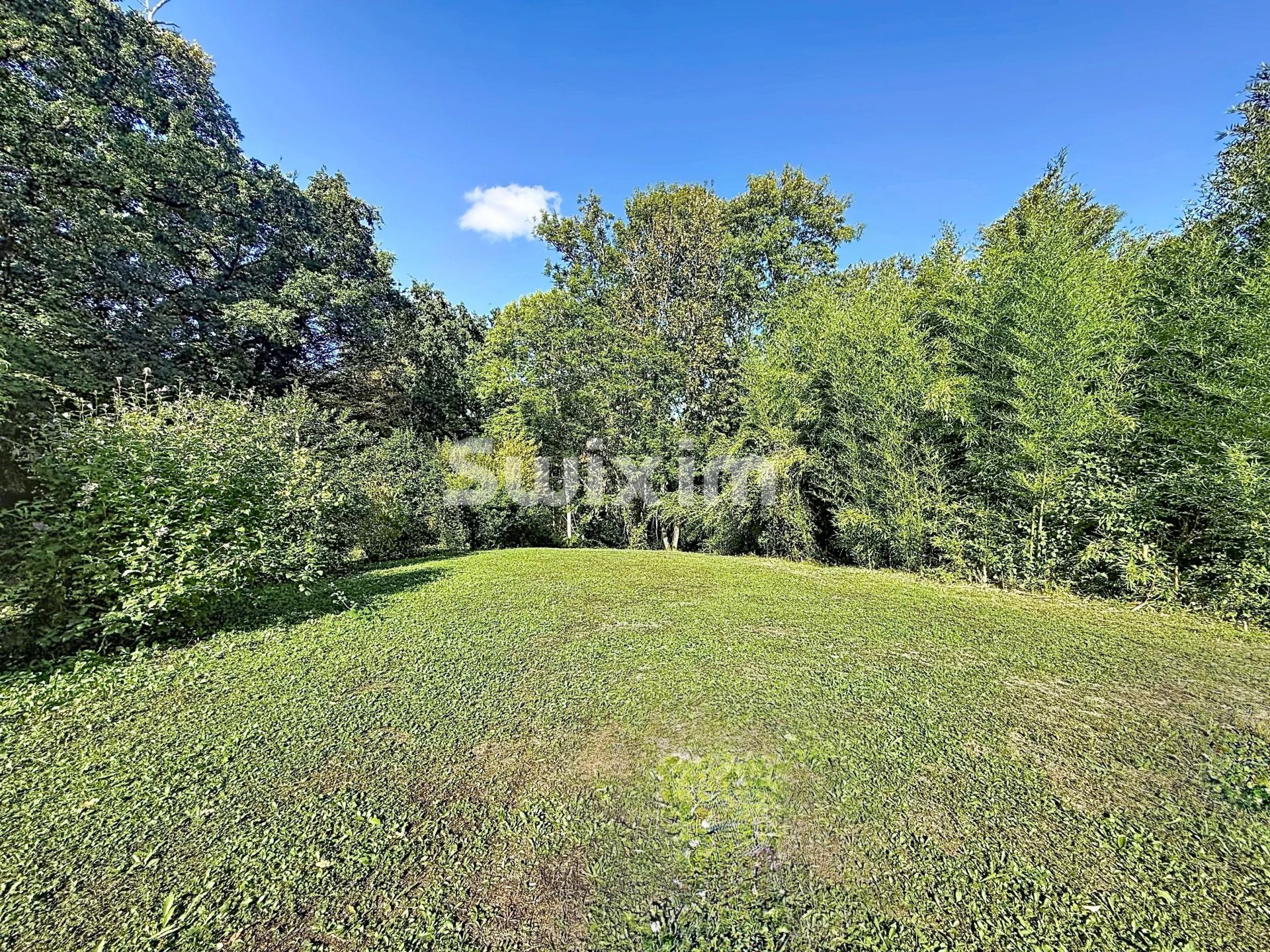 house 6 Rooms for sale on Messery (74140)