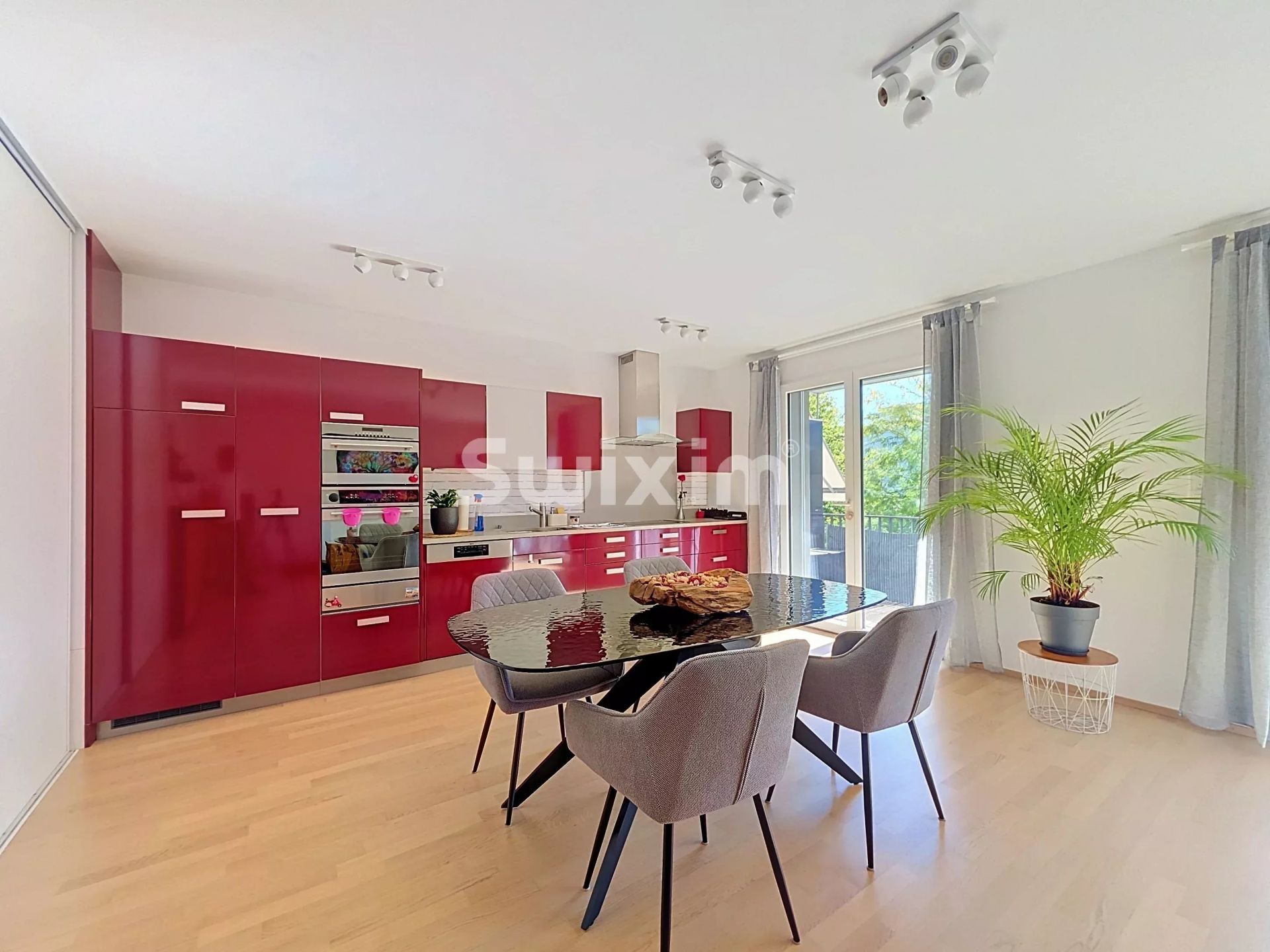 apartment 5 Rooms for sale on Onex (1213)