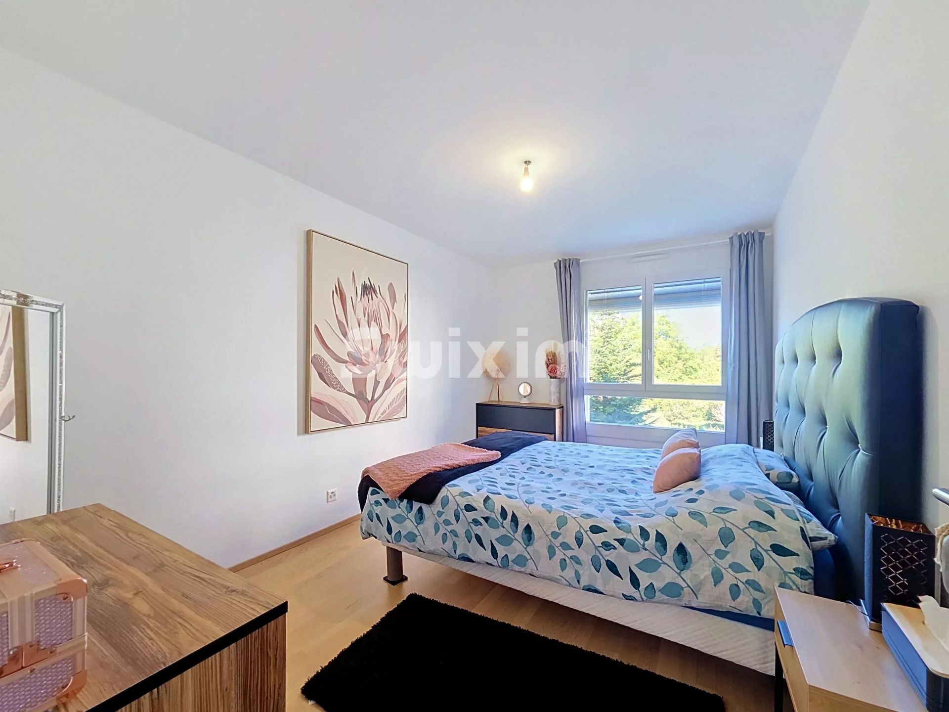 apartment 5 Rooms for sale on Onex (1213)