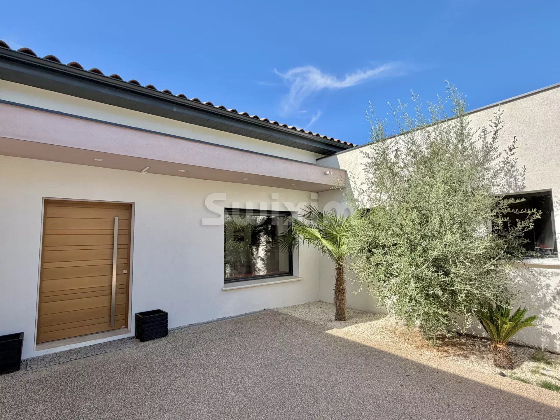 villa 7 Rooms for sale on Bagard (30140)