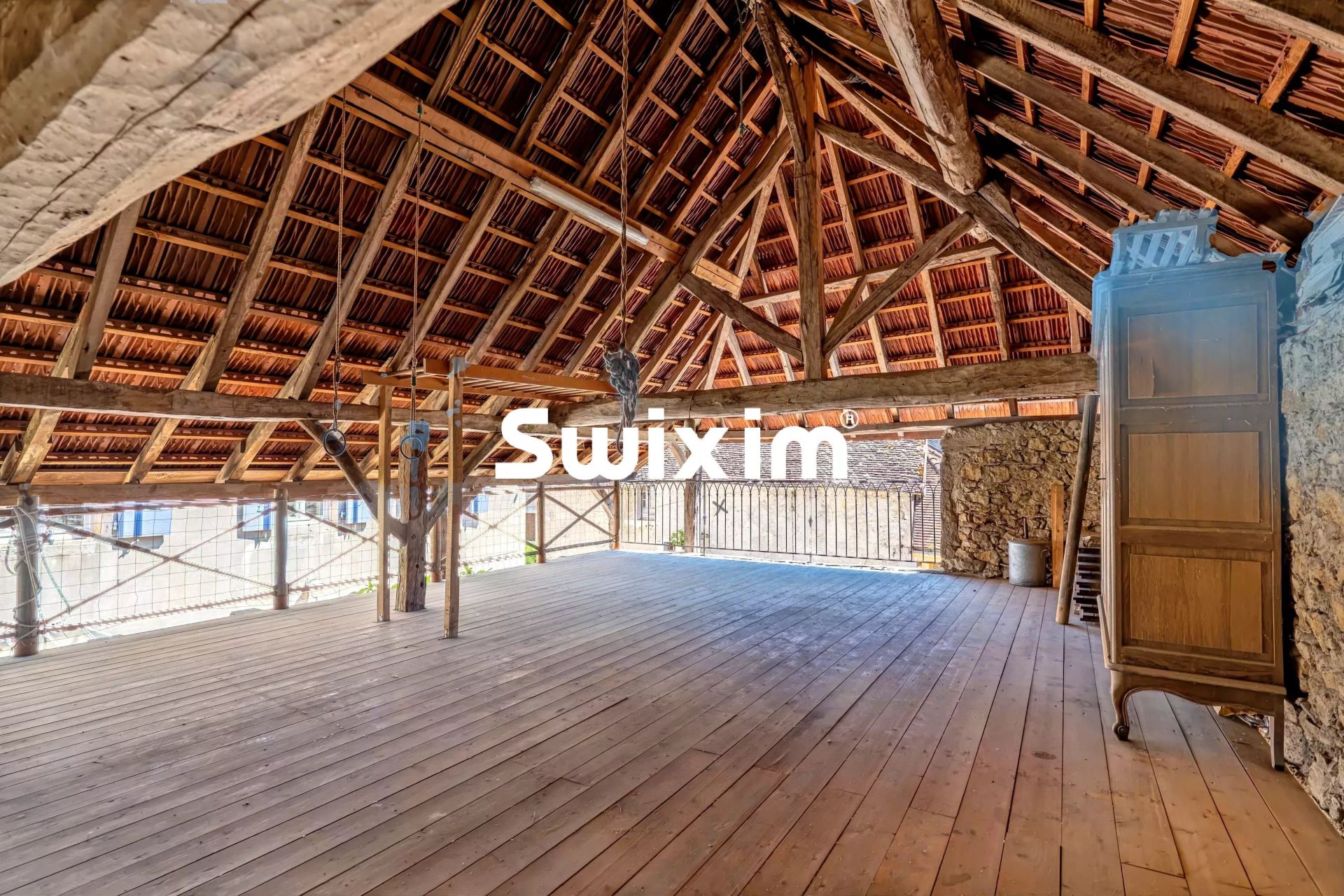 maison 10 Pièces en vente sur Ceyzérieu (01350)